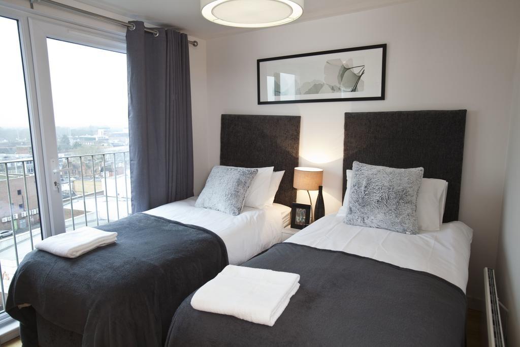 Watford Centre - Luxury Penthouse Apartment Exterior foto